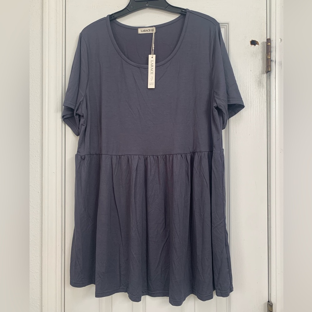 LARACE Women's Charcoal Short Sleeve Top 2X/1x